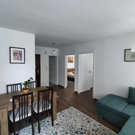 Two Bedroom - Adelko Apartamento